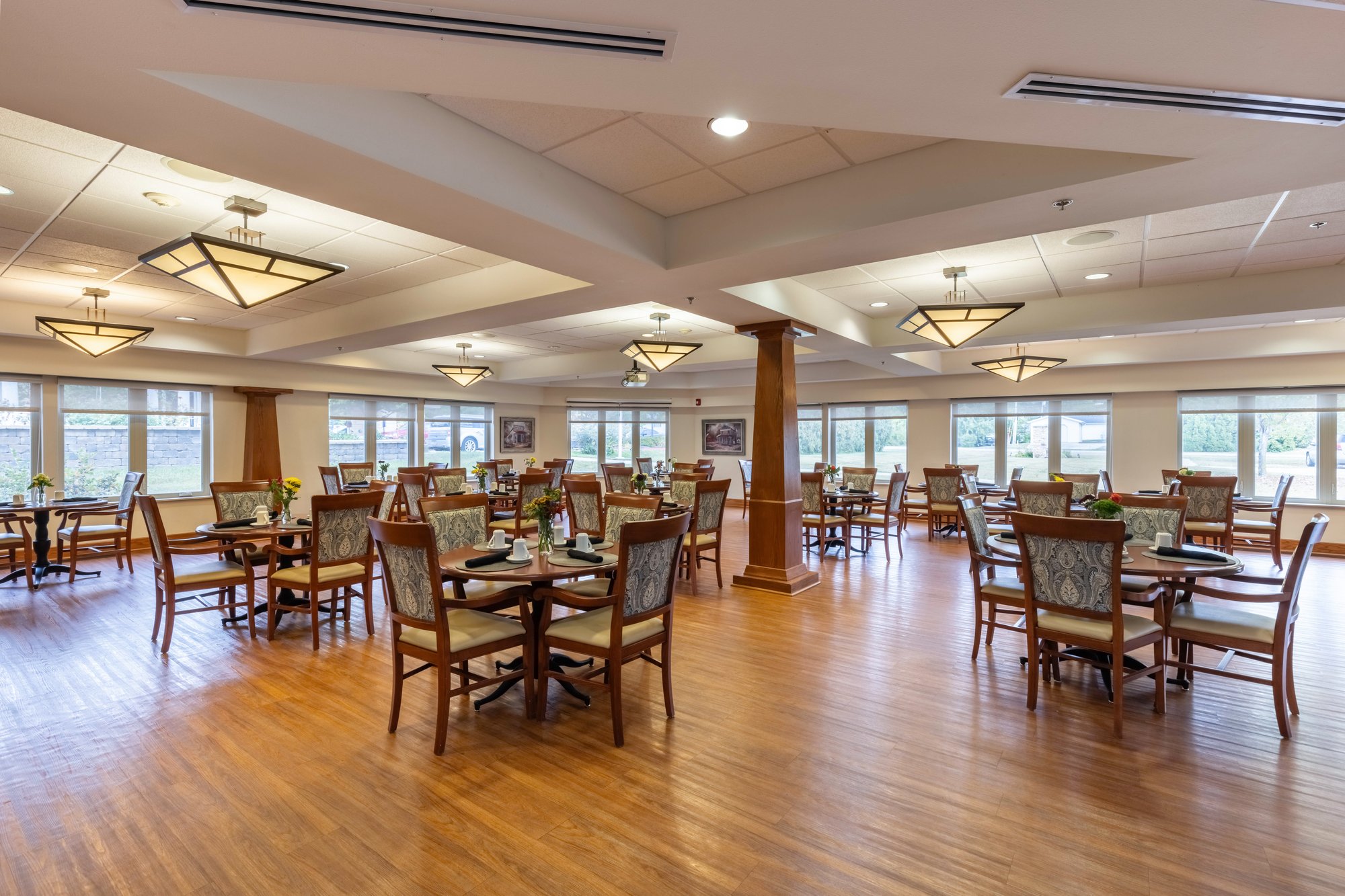 Prairie_Hills_at_Cedar_Rapids_02